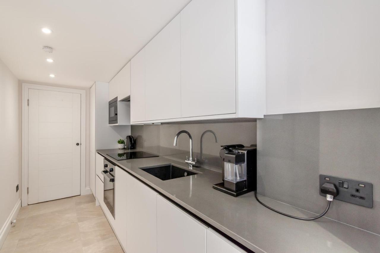 דירות לונדון Modern Garden Flat With Private Parking מראה חיצוני תמונה